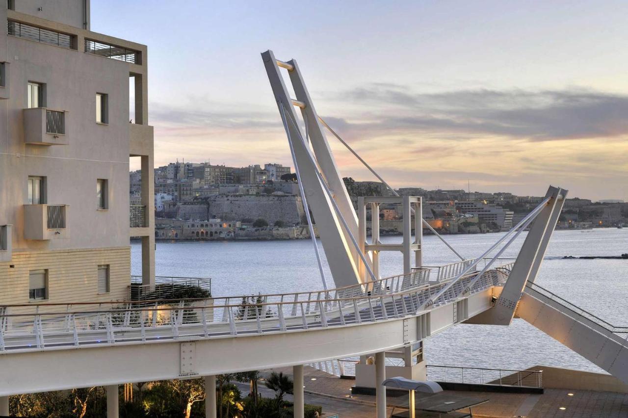 Seafront Luxury Apartment With Pool Sliema Luaran gambar